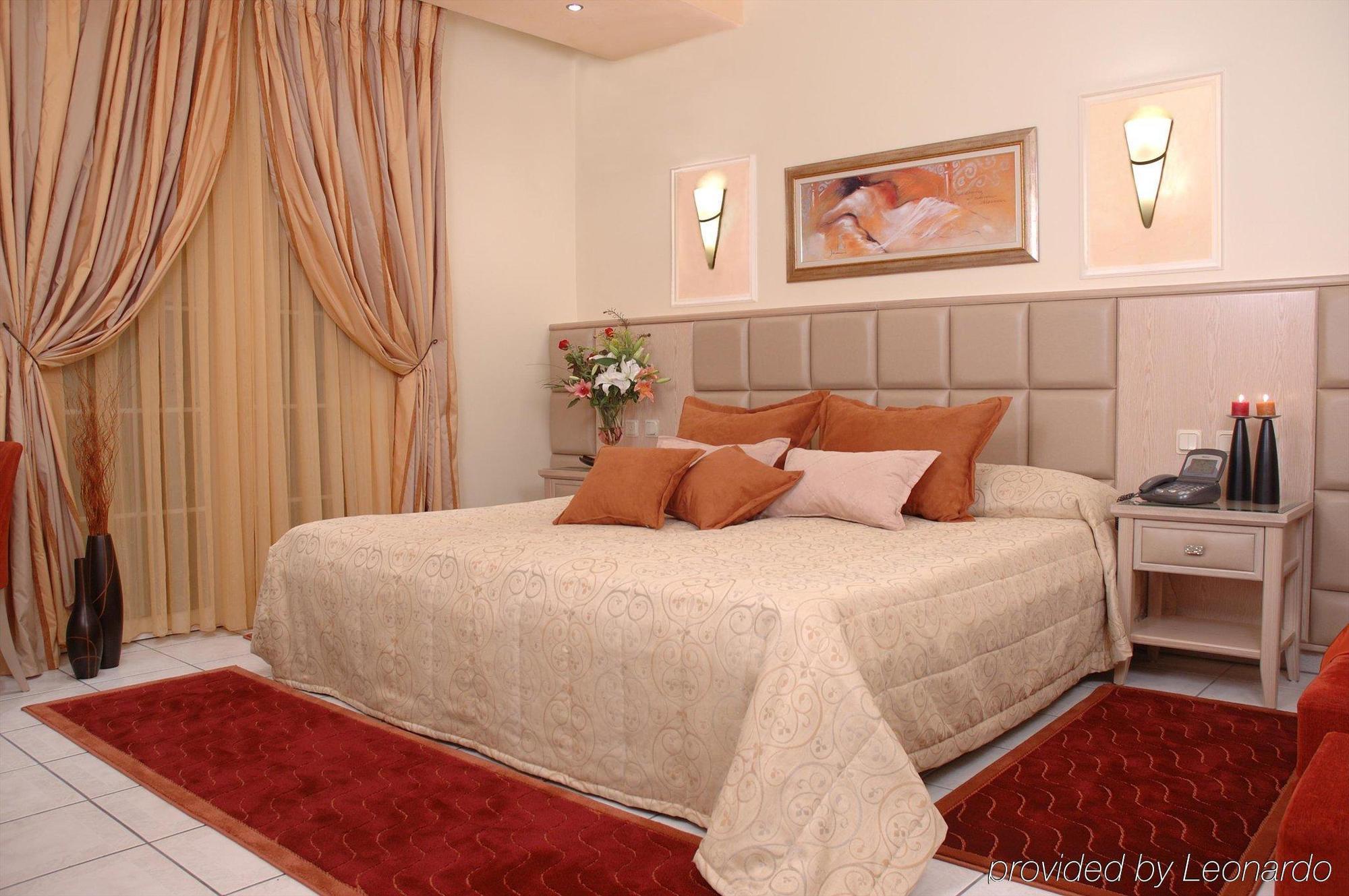 Hotel Strass Paralía الغرفة الصورة