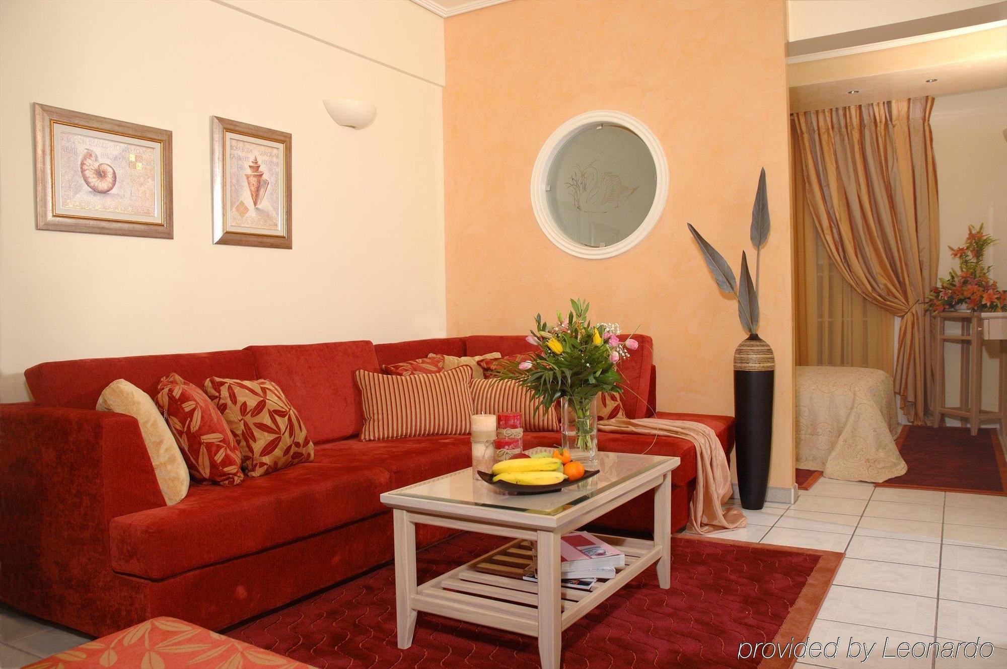 Hotel Strass Paralía الغرفة الصورة