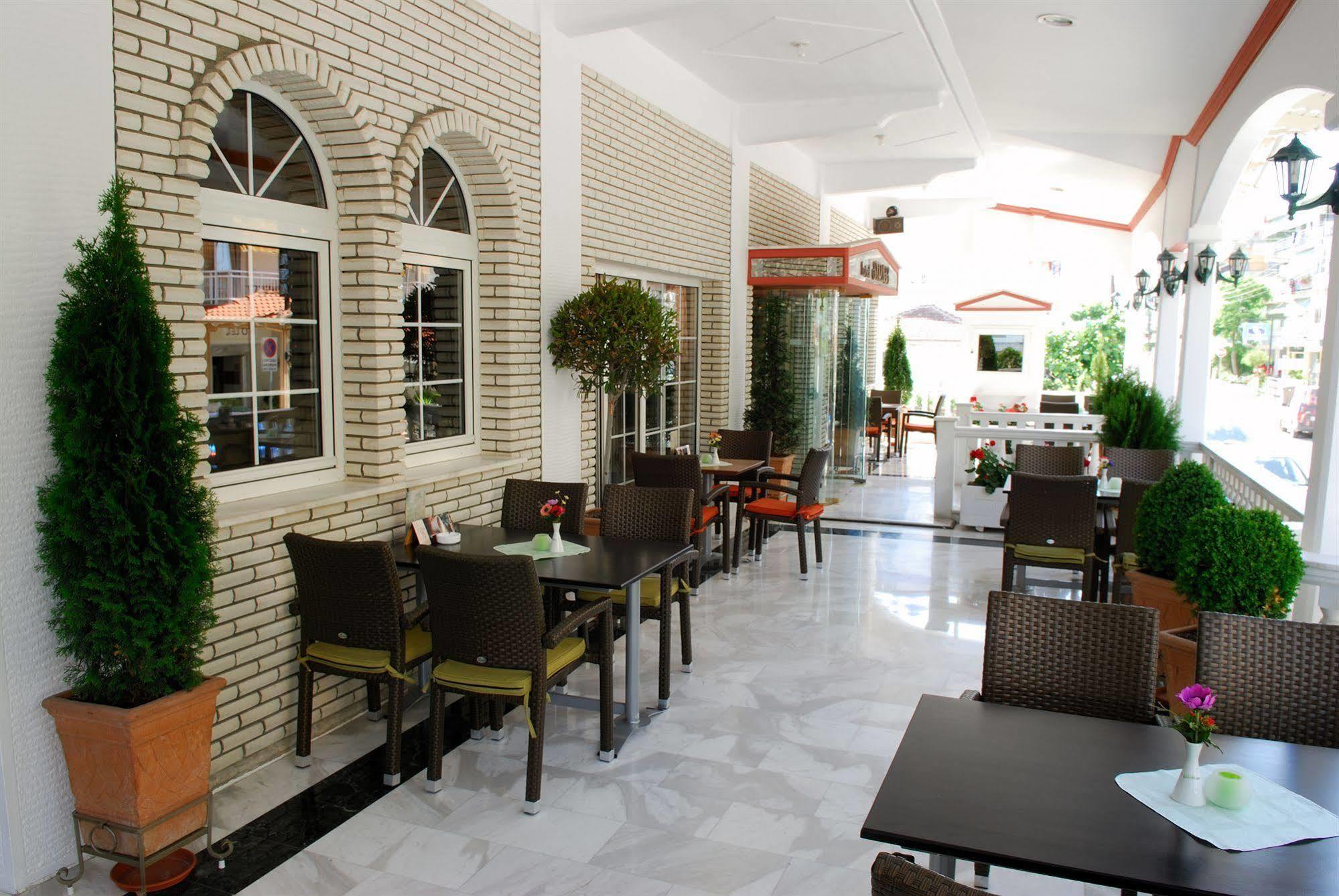 Hotel Strass Paralía المظهر الخارجي الصورة
